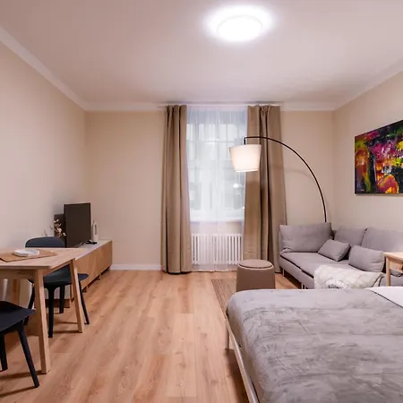 V61 Serviced Apartments By Innorental
