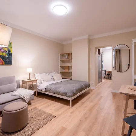 V61 Serviced Apartments By Innorental Appartamento