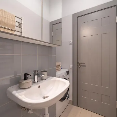 Appartamento V61 Serviced Apartments By Innorental