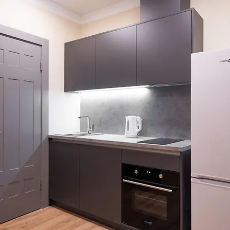 V61 Serviced Apartments By Innorental