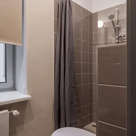 V61 Serviced Apartments By Innorental